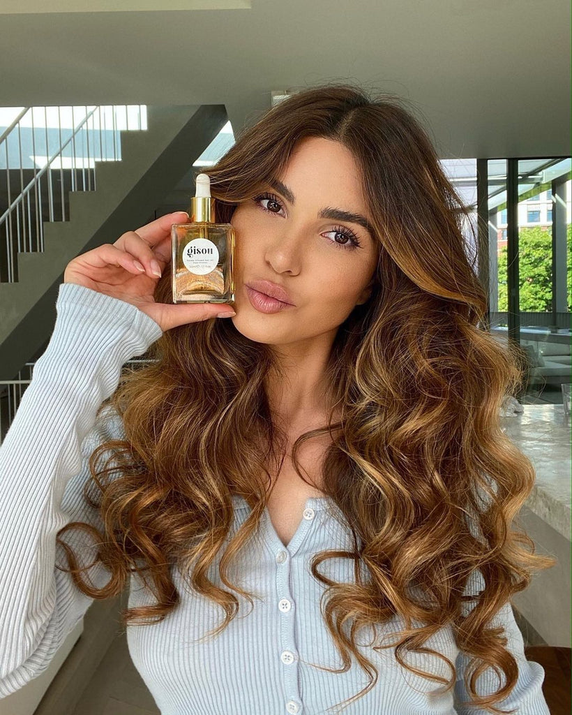 Negin Mirsalehi with Hair Oil
